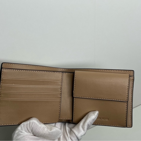 Michael kors men wallet - Picture 6 of 13